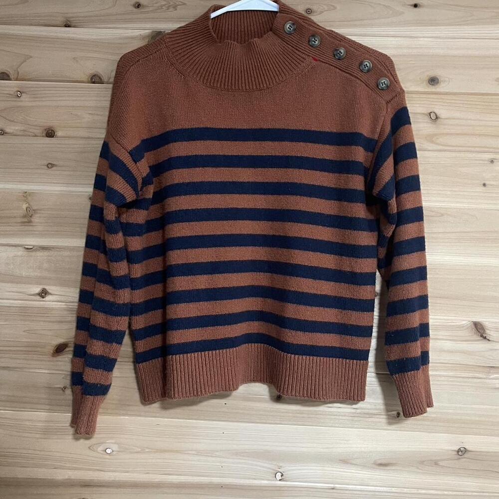 Brown And Navy Striped Loft